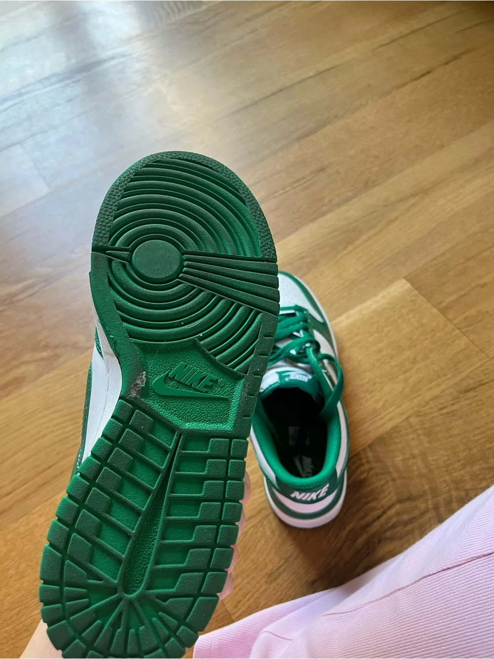 Nike Green & White Low-Top Sneakers